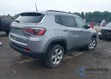 2019 Jeep Compass Latitude 4X4 from USA, damaged, VIN 3C4NJDBB8KT656459